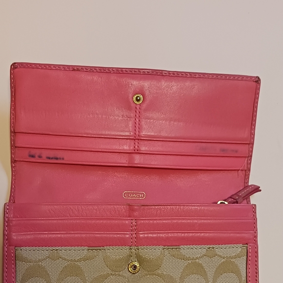 COACH Genuine Leather Wallet - Picture 6 of 10